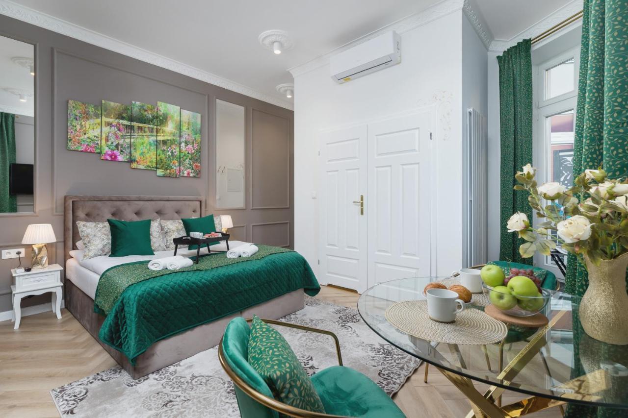 Kazimierz Studio with Jacuzzi by Renters Prestige Krakau Exterior foto