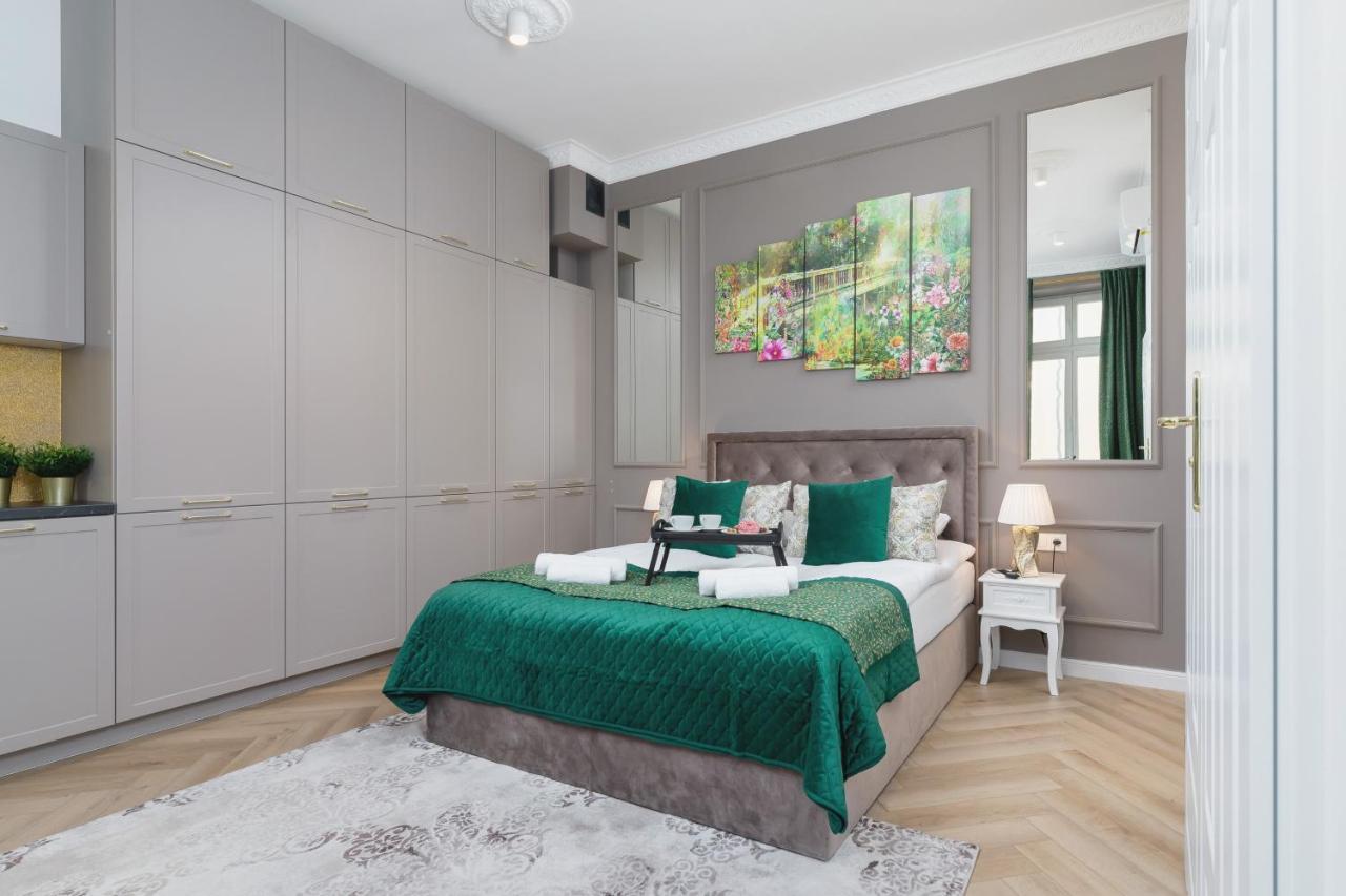Kazimierz Studio with Jacuzzi by Renters Prestige Krakau Exterior foto